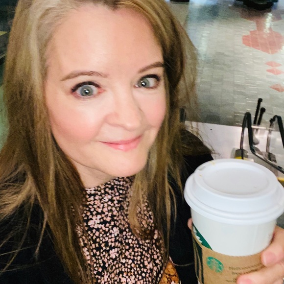 Meet your Posher, Beth - Picture 8 of 8